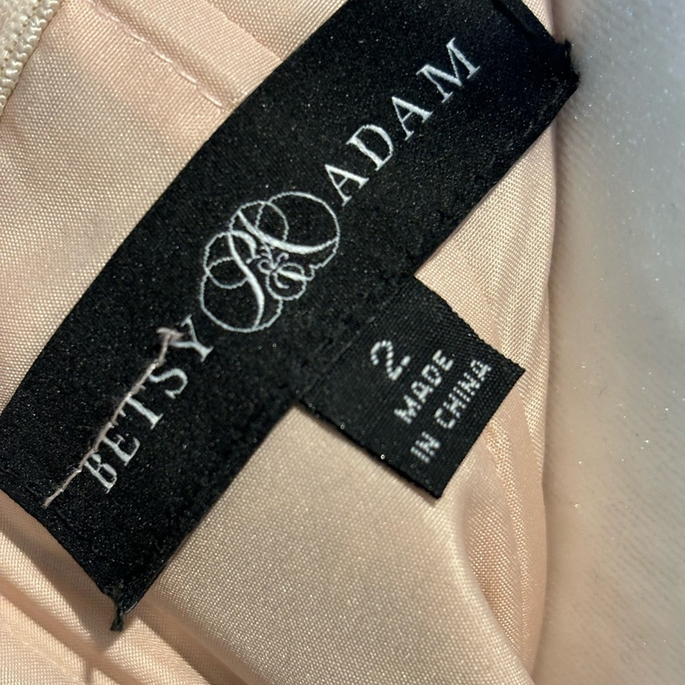 Betsy & Adam Black Strapless Dress Size 2. - Picture 12 of 13